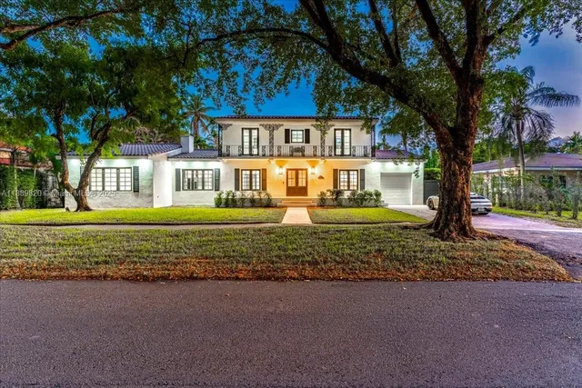 $3,295,000 | 1426 Robbia Avenue, Coral Gables, FL 33146
