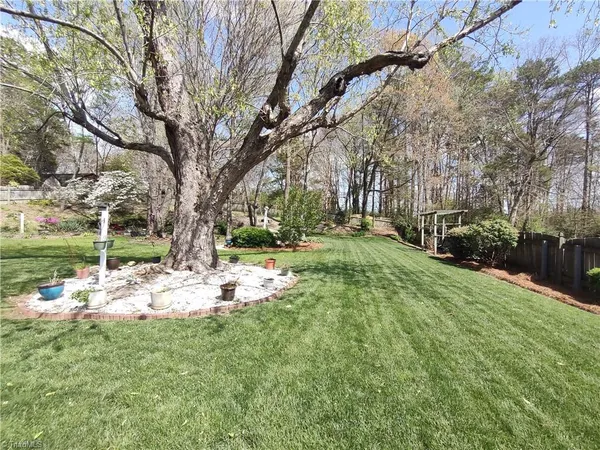 $385,000 | 3811 Willowood Drive, Clemmons, NC 27012