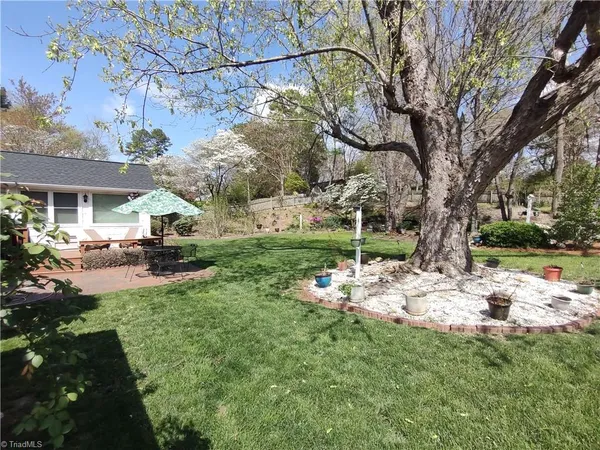 $385,000 | 3811 Willowood Drive, Clemmons, NC 27012