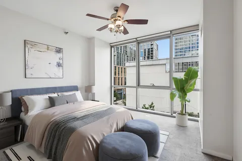 $349,500 | 123 South Green Street, Unit 402B, Chicago, IL 60607