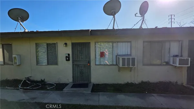 $1,695 | 252 South 1st Avenue, Unit C, Upland, CA 91786