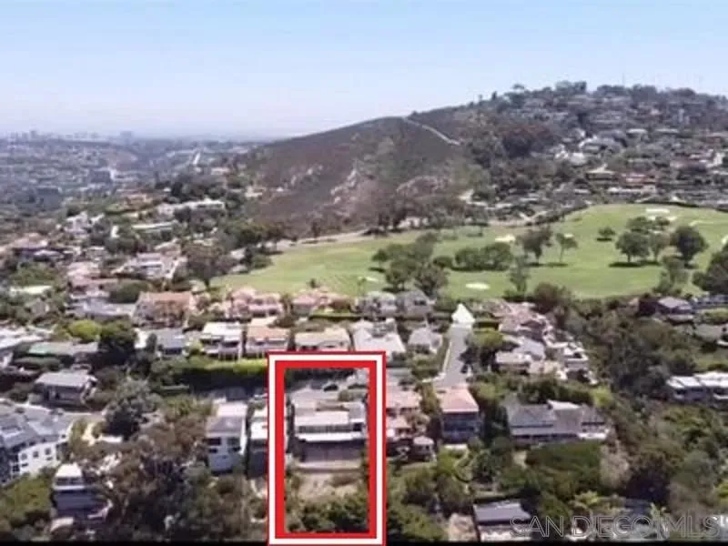 7520 Mar La La Jolla, CA 92037 - Photo 5 of 19 an aerial view of city