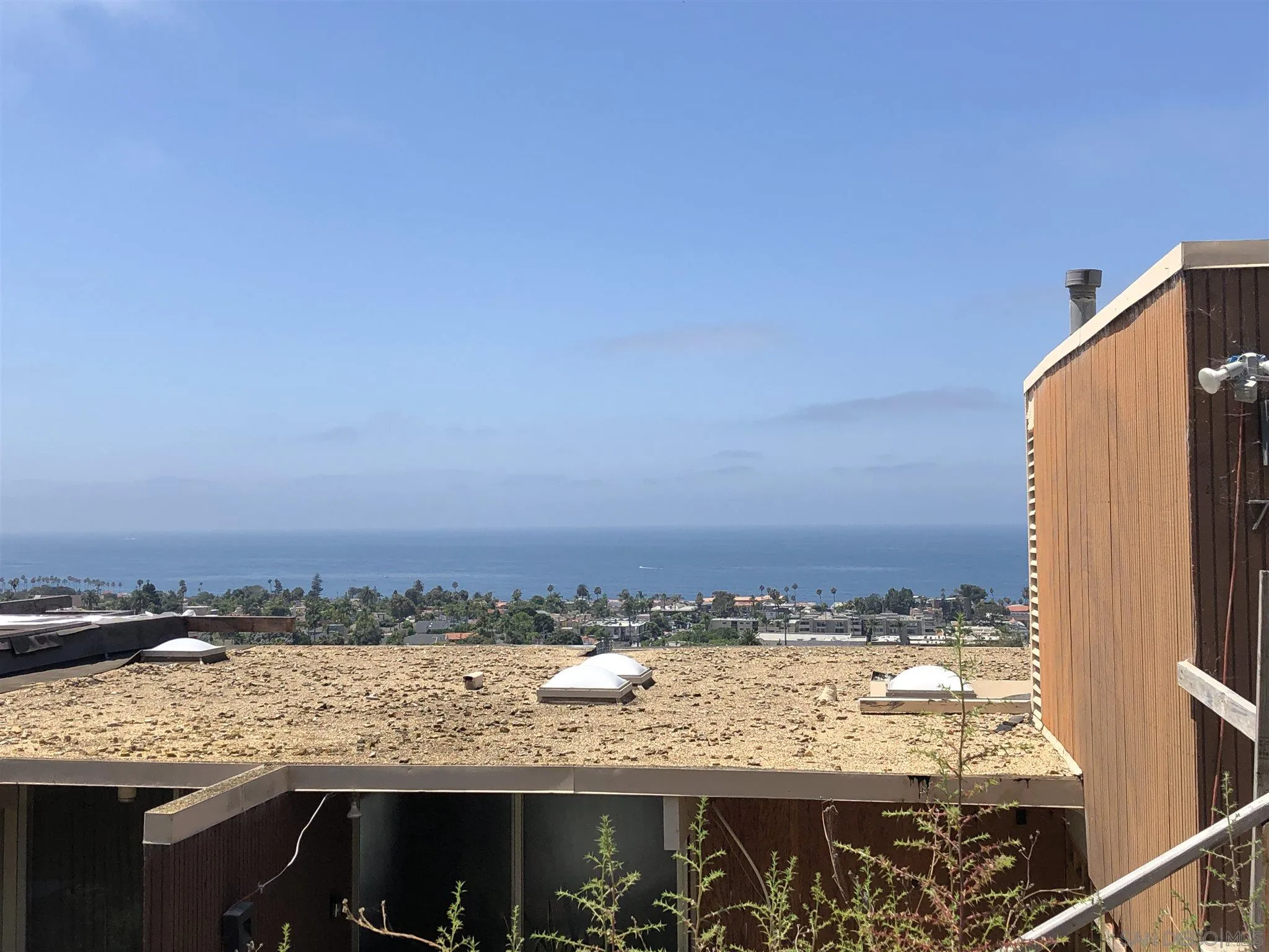 7520 Mar La La Jolla, CA 92037 - Photo 7 of 19 a view of a terrace