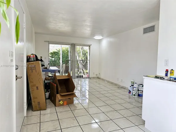 $1,800 | 8701 Southwest 141st Street, Unit B8, Palmetto Bay, FL 33176