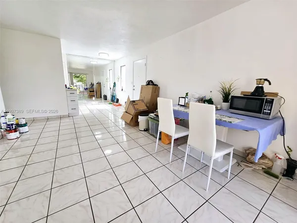 $1,800 | 8701 Southwest 141st Street, Unit B8, Palmetto Bay, FL 33176
