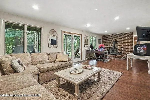 $479,000 | 57 Woodcrest Lane, Lake Ariel, PA 18436