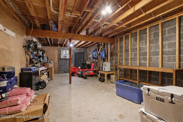 $479,000 | 57 Woodcrest Lane, Lake Ariel, PA 18436