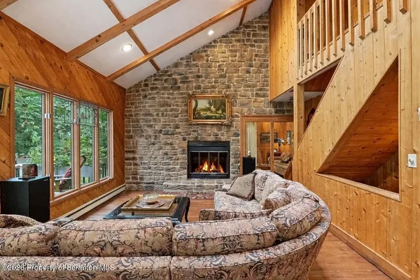 $479,000 | 57 Woodcrest Lane, Lake Ariel, PA 18436