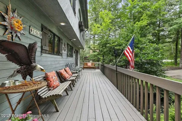 $479,000 | 57 Woodcrest Lane, Lake Ariel, PA 18436