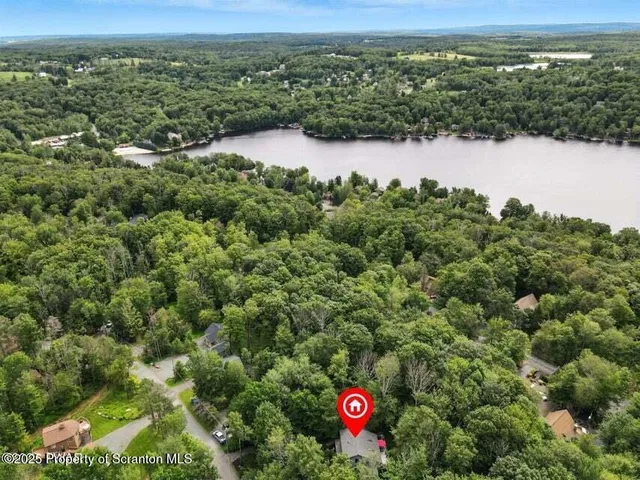 $499,000 | 57 Woodcrest Lane, Lake Ariel, PA 18436