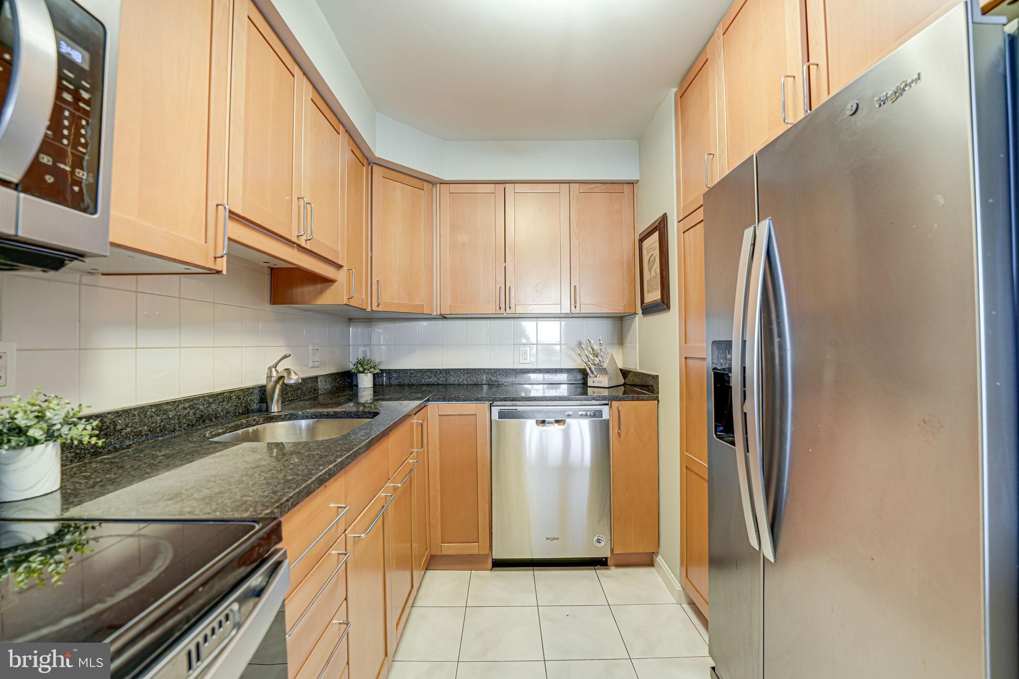 1301 North Courthouse Road, Unit 1808 Arlington, VA 22201 - Photo 9 of 57 Gallery Image 9