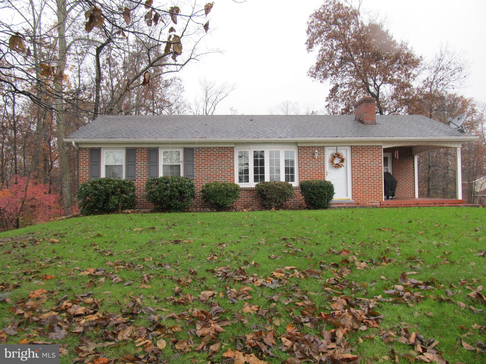 225 Knoxlyn Road Gettysburg, PA 17325 - Photo 1 of 35 Gallery Image 1