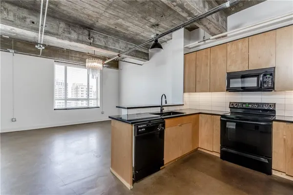$2,250 | 710 Colorado Street, Unit G9, Austin, TX 78701