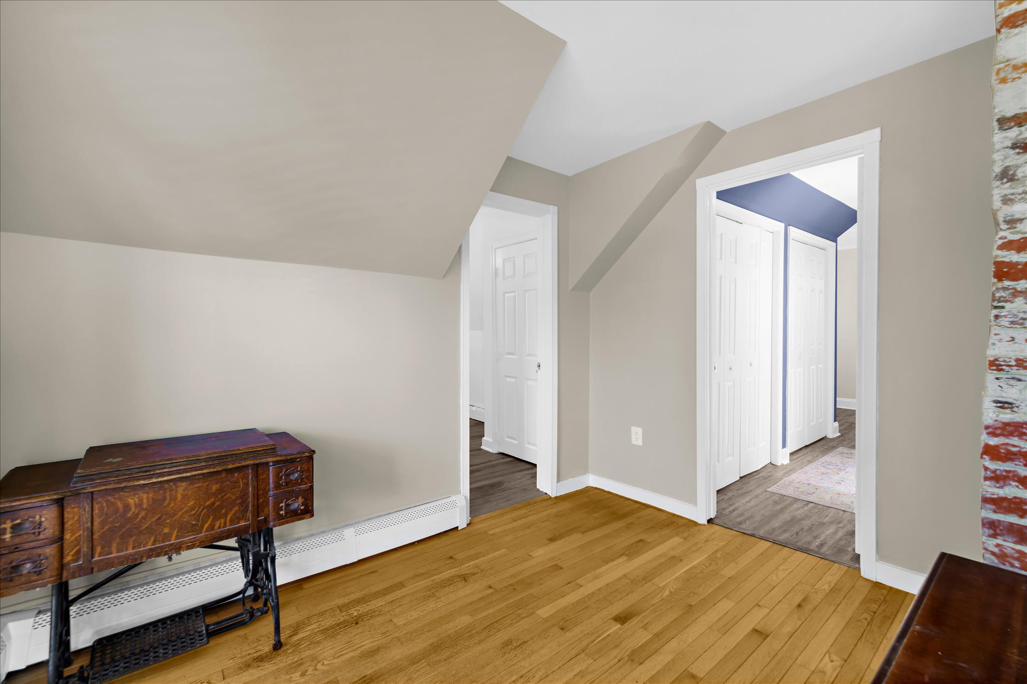 1217 Valley Road Pasadena, MD 21122 - Photo 27 of 76 2nd Floor Hallway