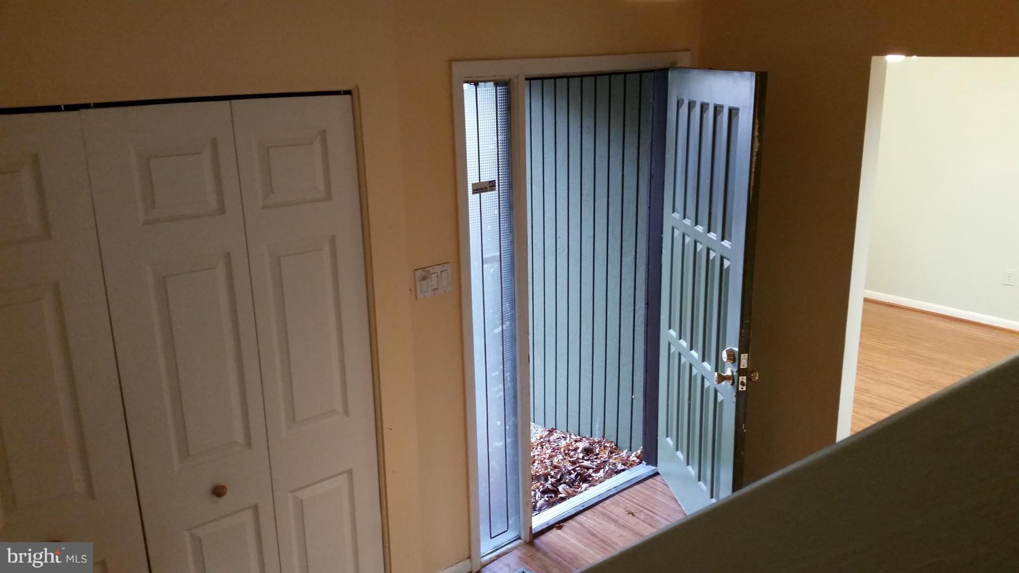 2835 Baneberry Court Baltimore, MD 21209 - Photo 2 of 27 Interior (General)