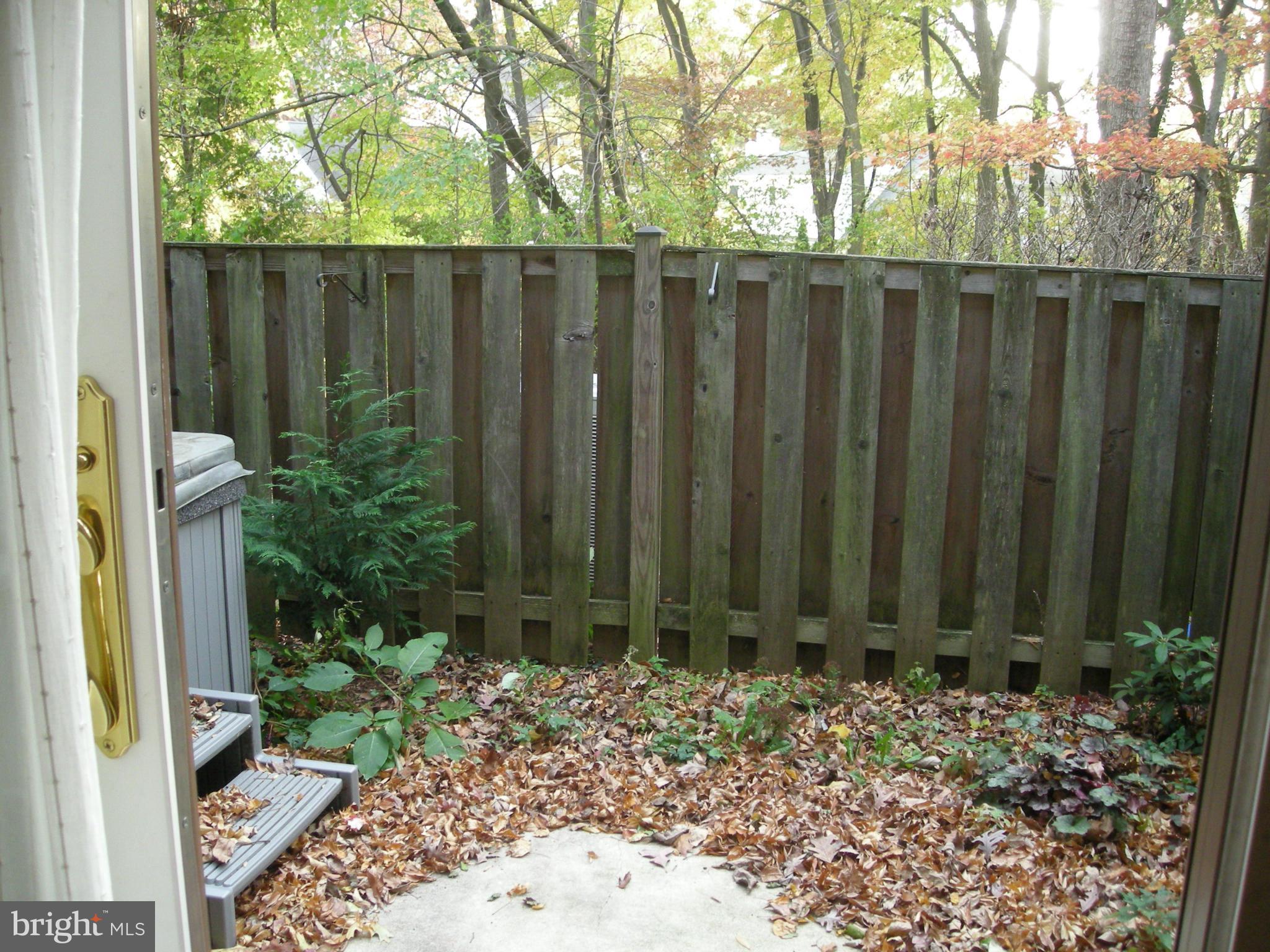 2835 Baneberry Court Baltimore, MD 21209 - Photo 20 of 27 Exterior (Rear)