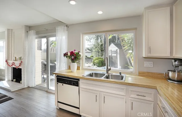 $1,099,000 | 15942 Big Springs Way, San Diego, CA 92127