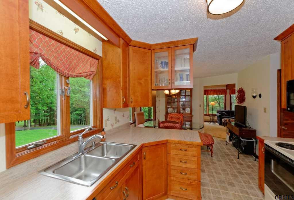 283 Lape Road Schodack, NY 12123 - Photo 10 of 25 Photo 10