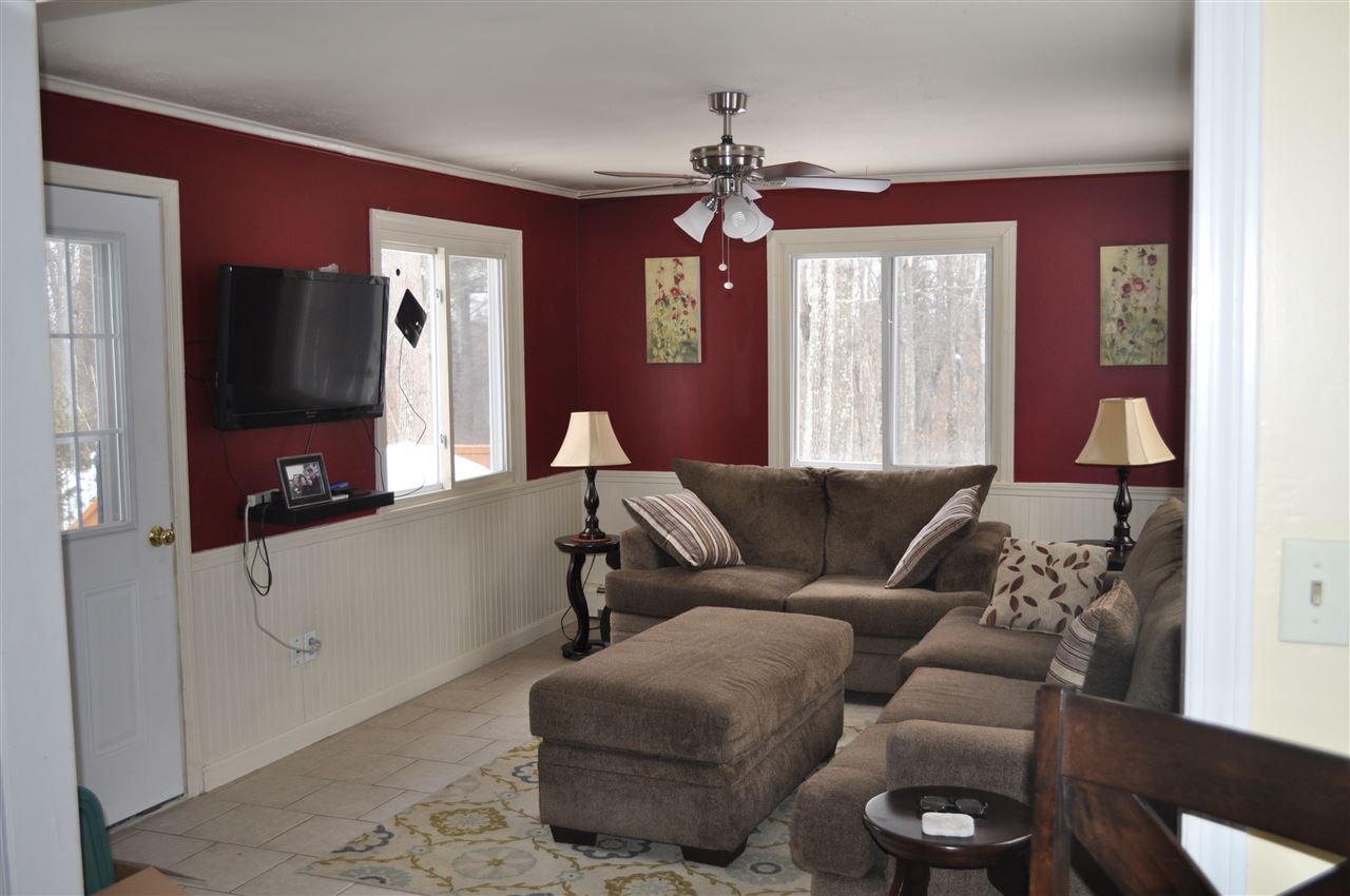 72 Hovey Road Londonderry, NH 03053 - Photo 14 of 30