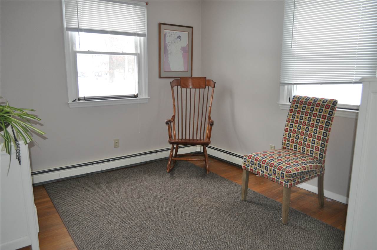 72 Hovey Road Londonderry, NH 03053 - Photo 23 of 30