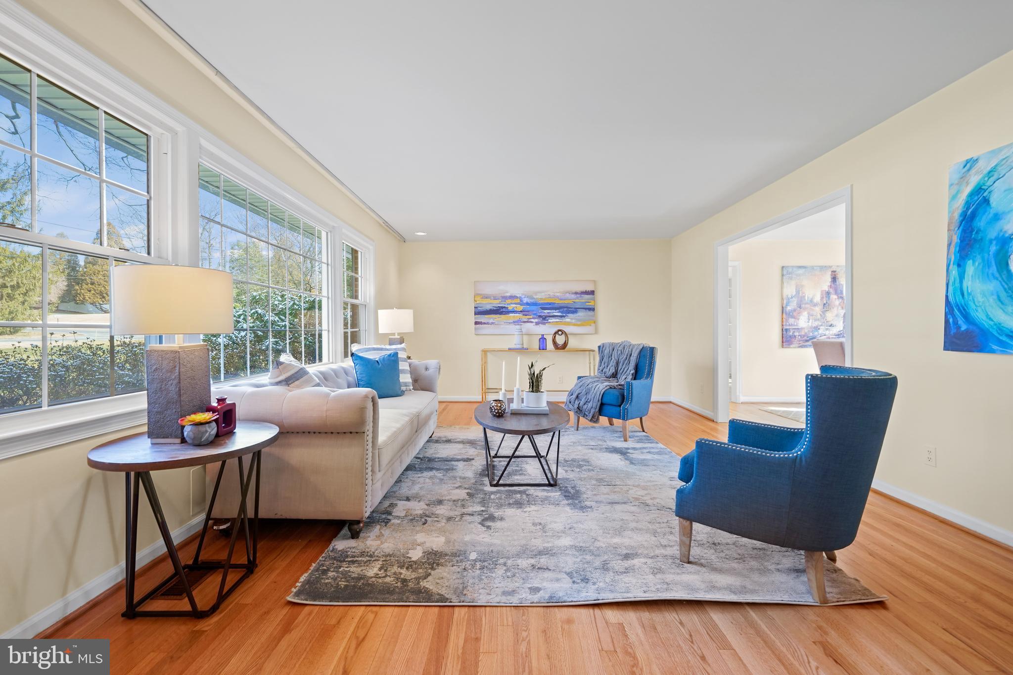 14400 Sandy Ridge Road Silver Spring, MD 20904 - Photo 11 of 62 Living Room
