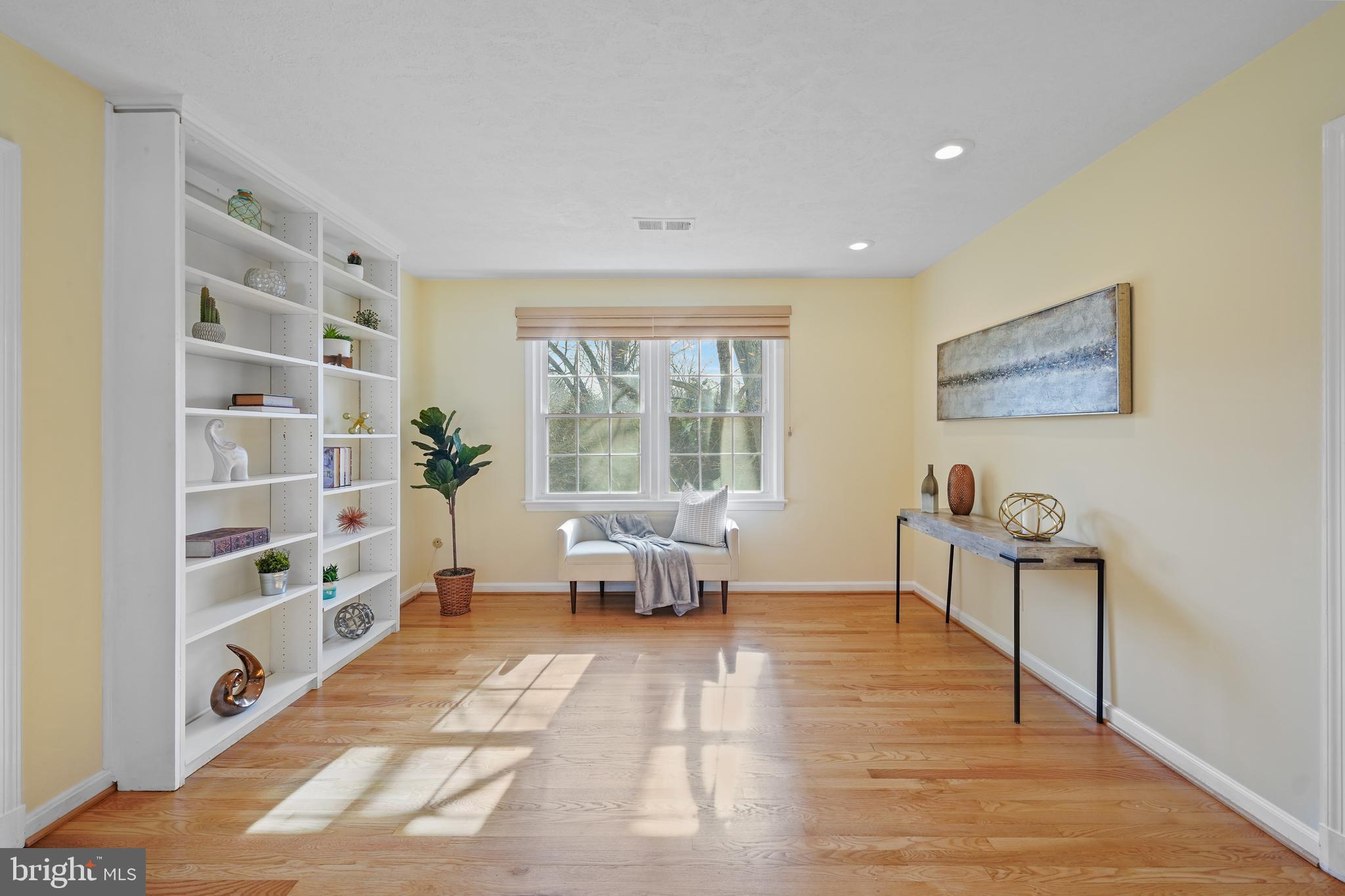 14400 Sandy Ridge Road Silver Spring, MD 20904 - Photo 21 of 62 Family Room