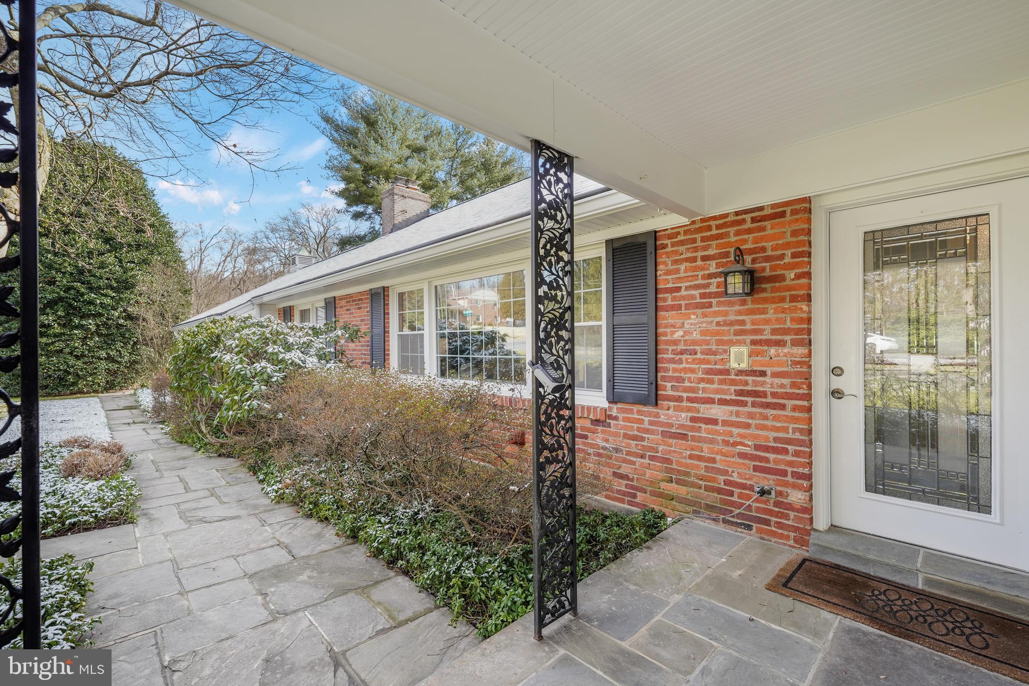 14400 Sandy Ridge Road Silver Spring, MD 20904 - Photo 5 of 62 Welcoming Entry