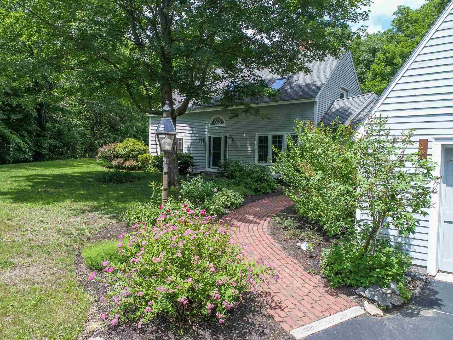 99 Worcester Road Hollis, NH 03049 - Photo 3 of 40