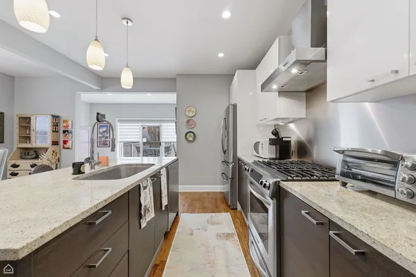 $895,000 | 3619 North Francisco Avenue, Chicago, IL 60618