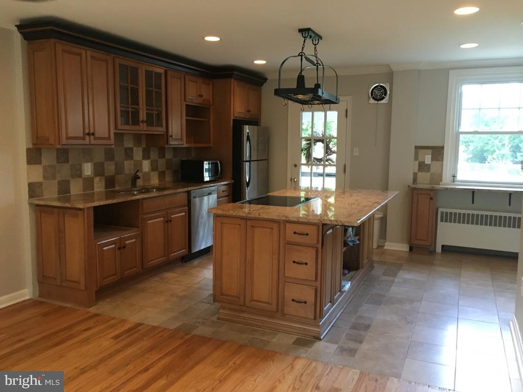 289 South Highland Road Springfield, PA 19064 - Photo 8 of 18