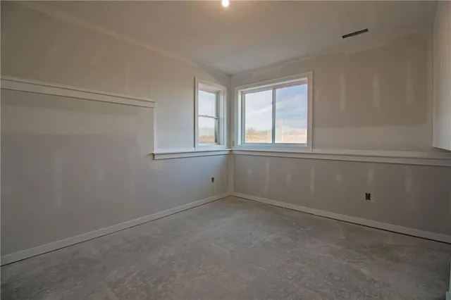 $556,000 | 284 Southwest Business 13 Highway, Warrensburg, MO 64093