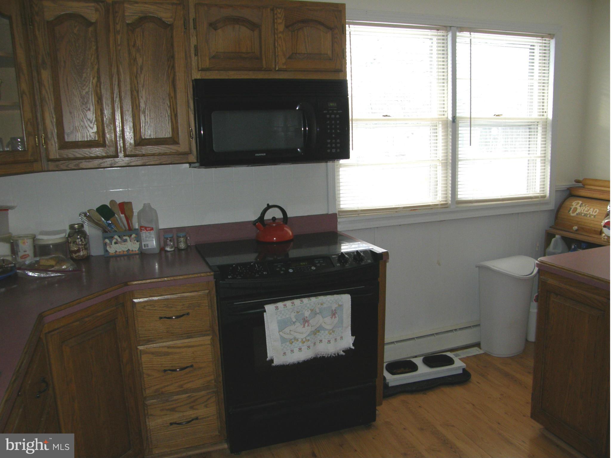 10793 Loop Road Fayetteville, PA 17222 - Photo 6 of 19 Kitchen