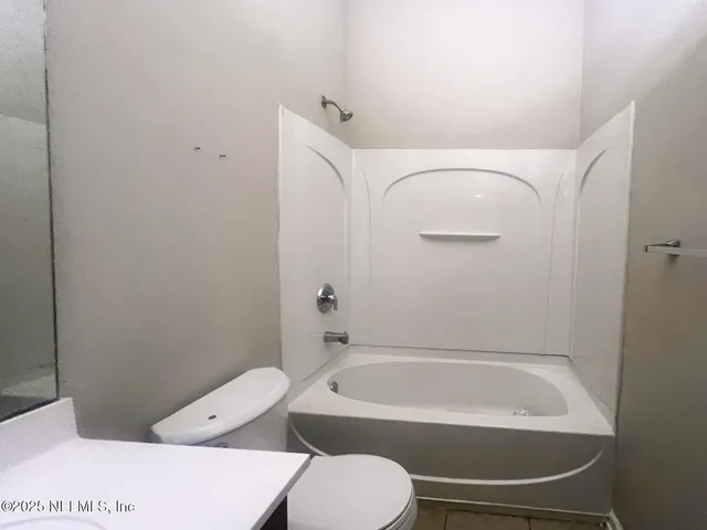 $190,000 | 13038 Sunset Lake Drive, Jacksonville, FL 32258