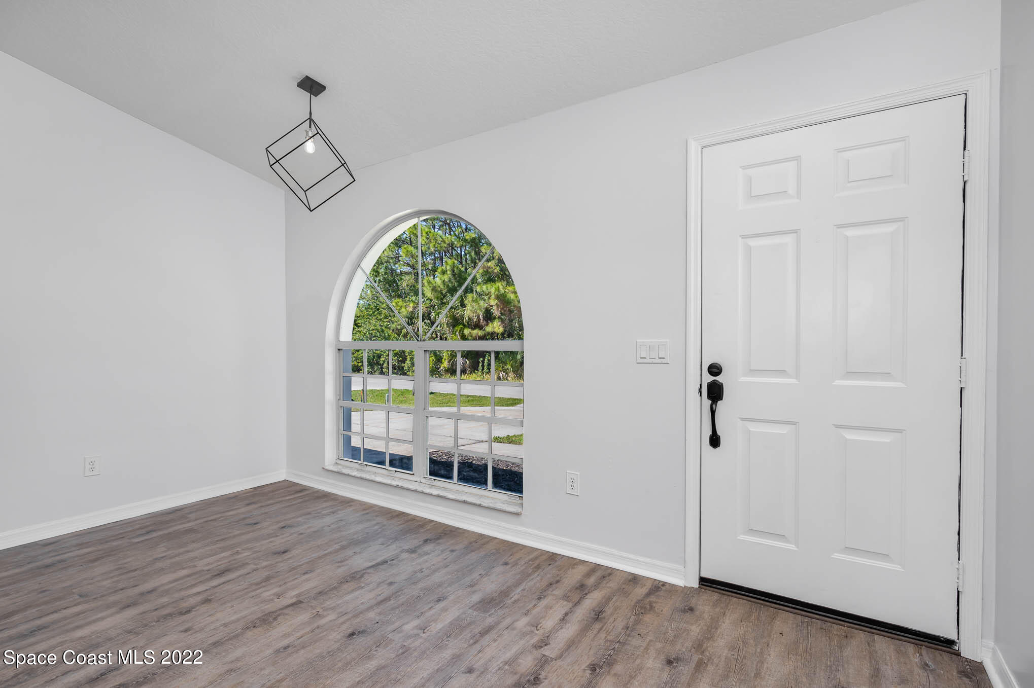1572 Holbrook Road Northwest Palm Bay, FL 32907 - Photo 2 of 23 Entrance