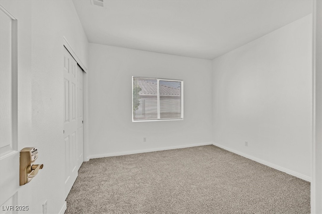 8845 Zurich Court Las Vegas, NV 89147 - Photo 31 of 42