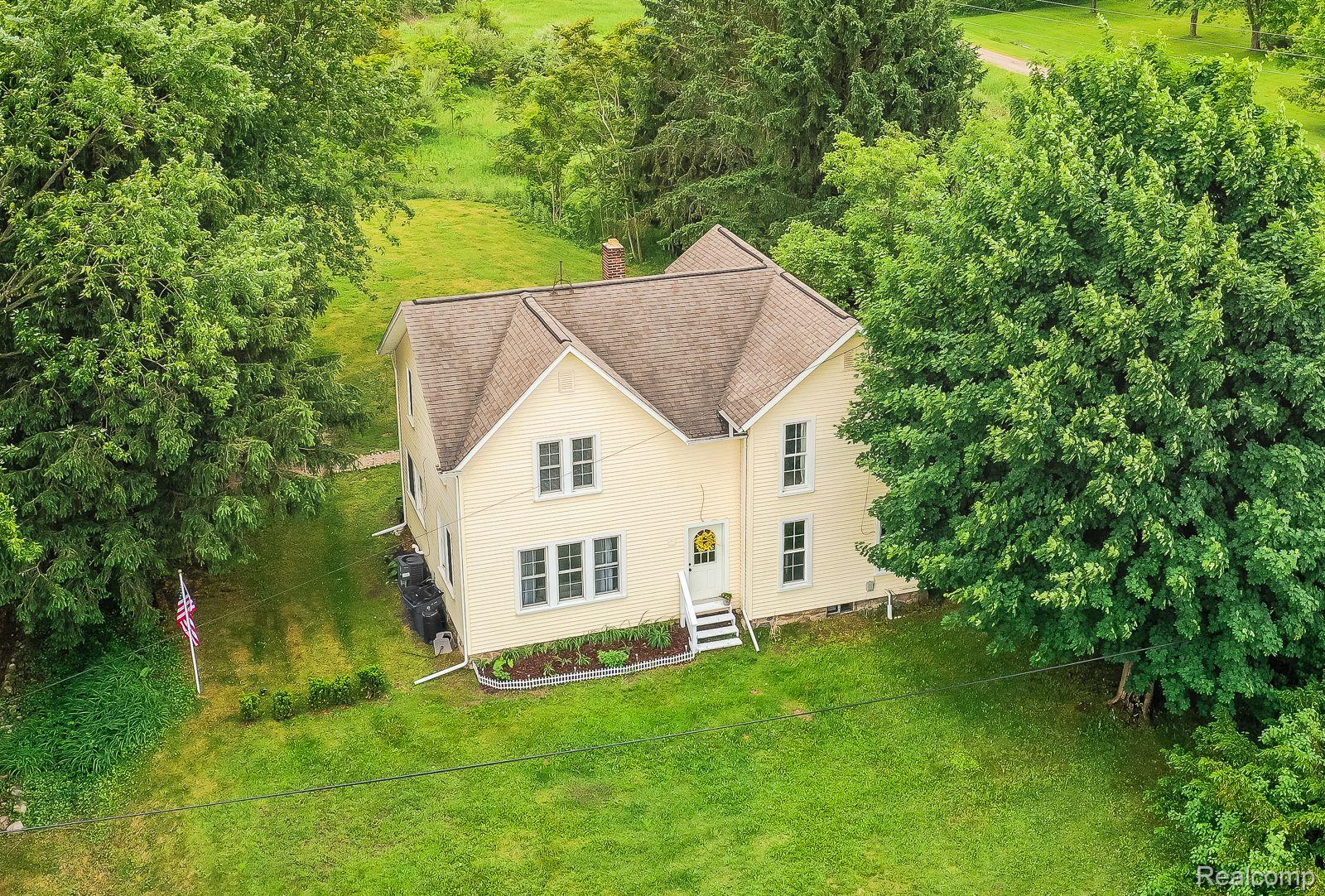 1148 Grange Hall Road Fenton, MI 48430 - Photo 1 of 39 Gallery Image 1