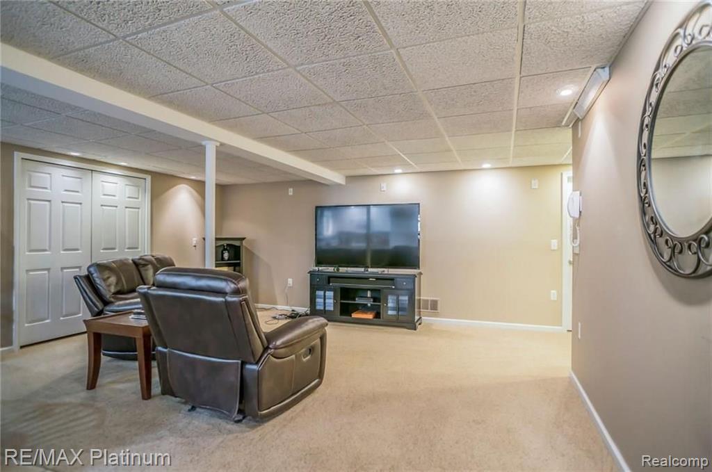 3077 Ridley Way Howell, MI 48843 - Photo 18 of 30