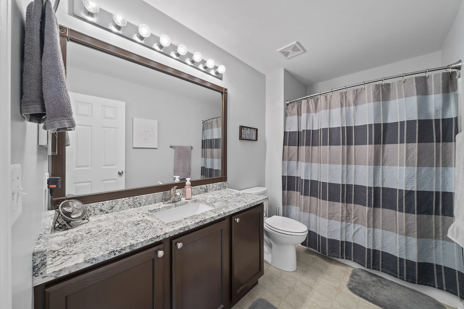 2340 Hudson Circle Aurora, IL 60502 - Photo 15 of 22