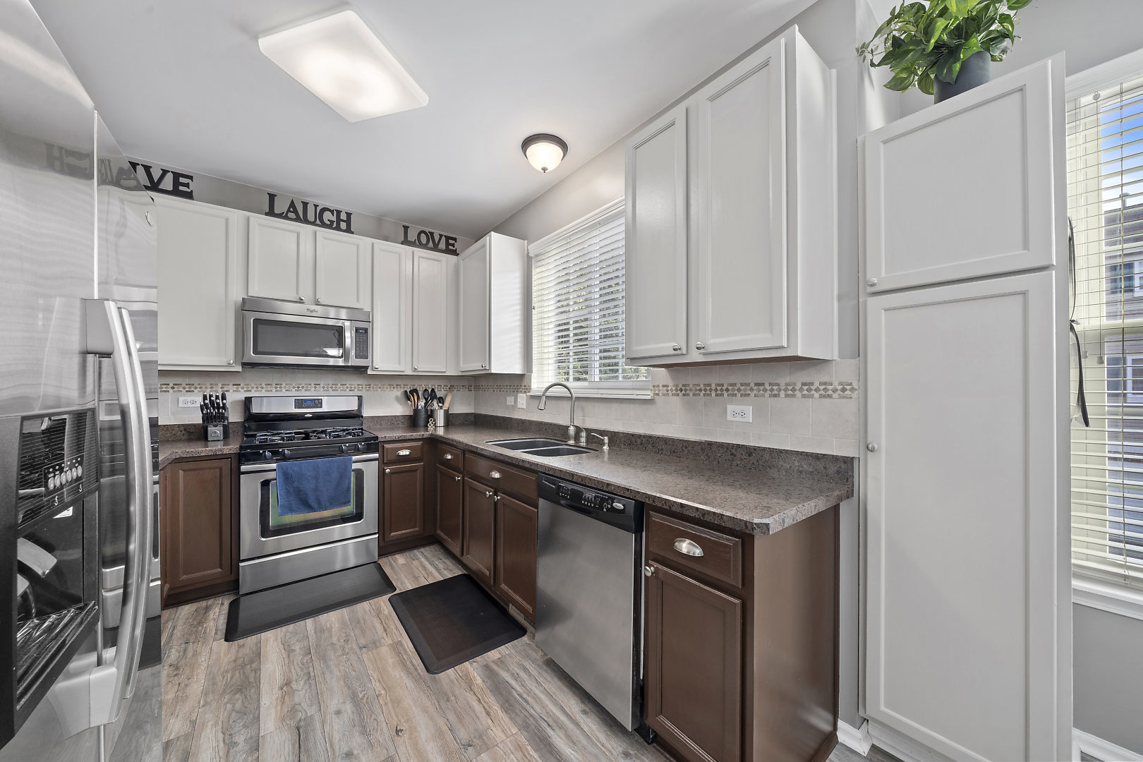 2340 Hudson Circle Aurora, IL 60502 - Photo 9 of 22