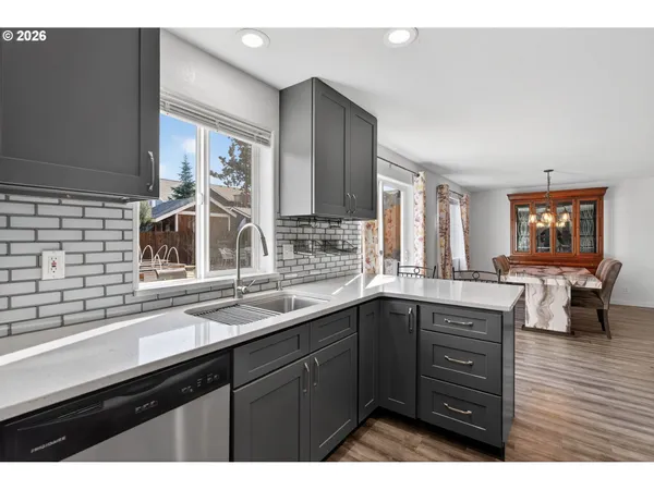 $575,000 | 804 Northeast Providence Drive, Bend, OR 97701