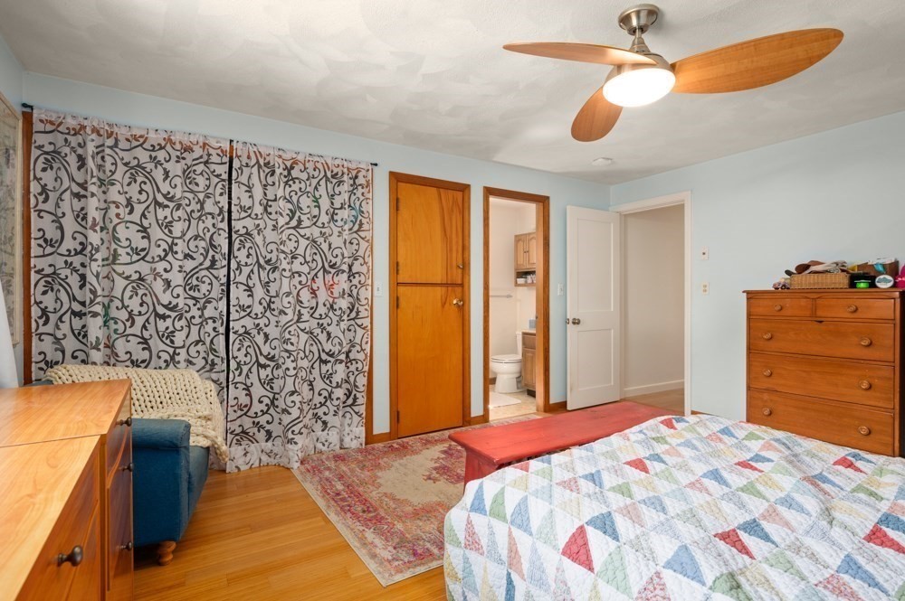 88 Temple Road Waltham, MA 02452 - Photo 20 of 41