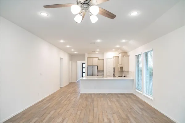 $2,800 | 31410 Golden Cliffs Lane, Fulshear, TX 77441