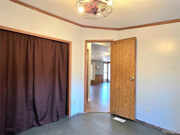 $294,900 | 481 Family Road, St. Clair, MO 63077