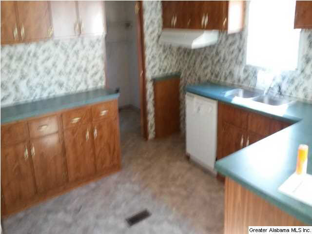 39 Honeycutt Mill Road Thorsby, AL 35171 - Photo 12 of 20