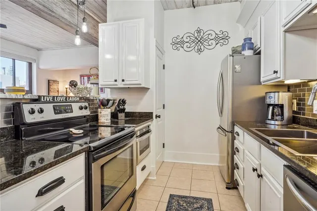 $3,100 | 333 Julia Street, Unit 402, New Orleans, LA 70130