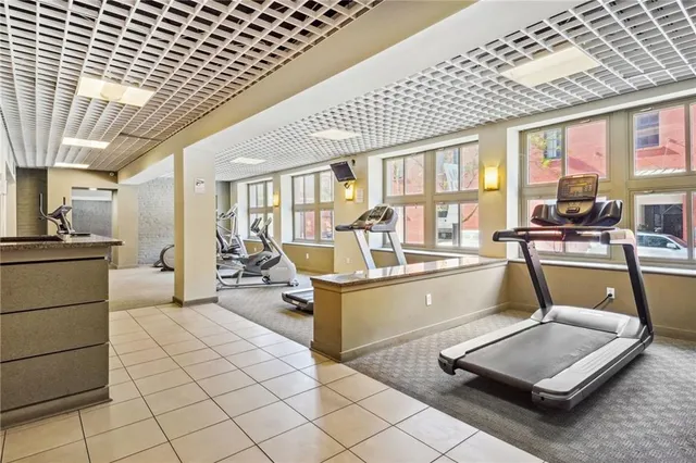 $3,100 | 333 Julia Street, Unit 402, New Orleans, LA 70130