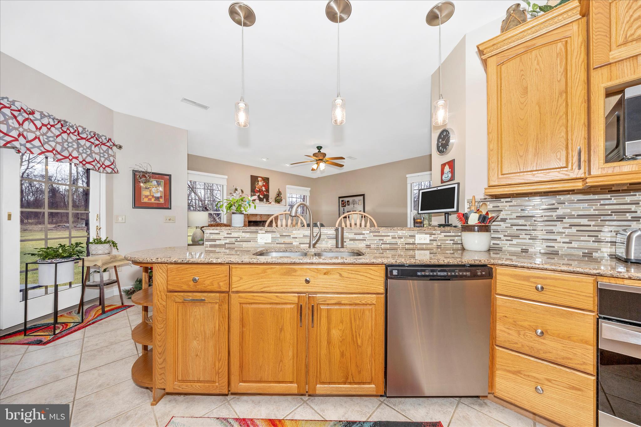 8971 Light Street Williamsport, MD 21795 - Photo 19 of 53 a kitchen with lots of counter top space