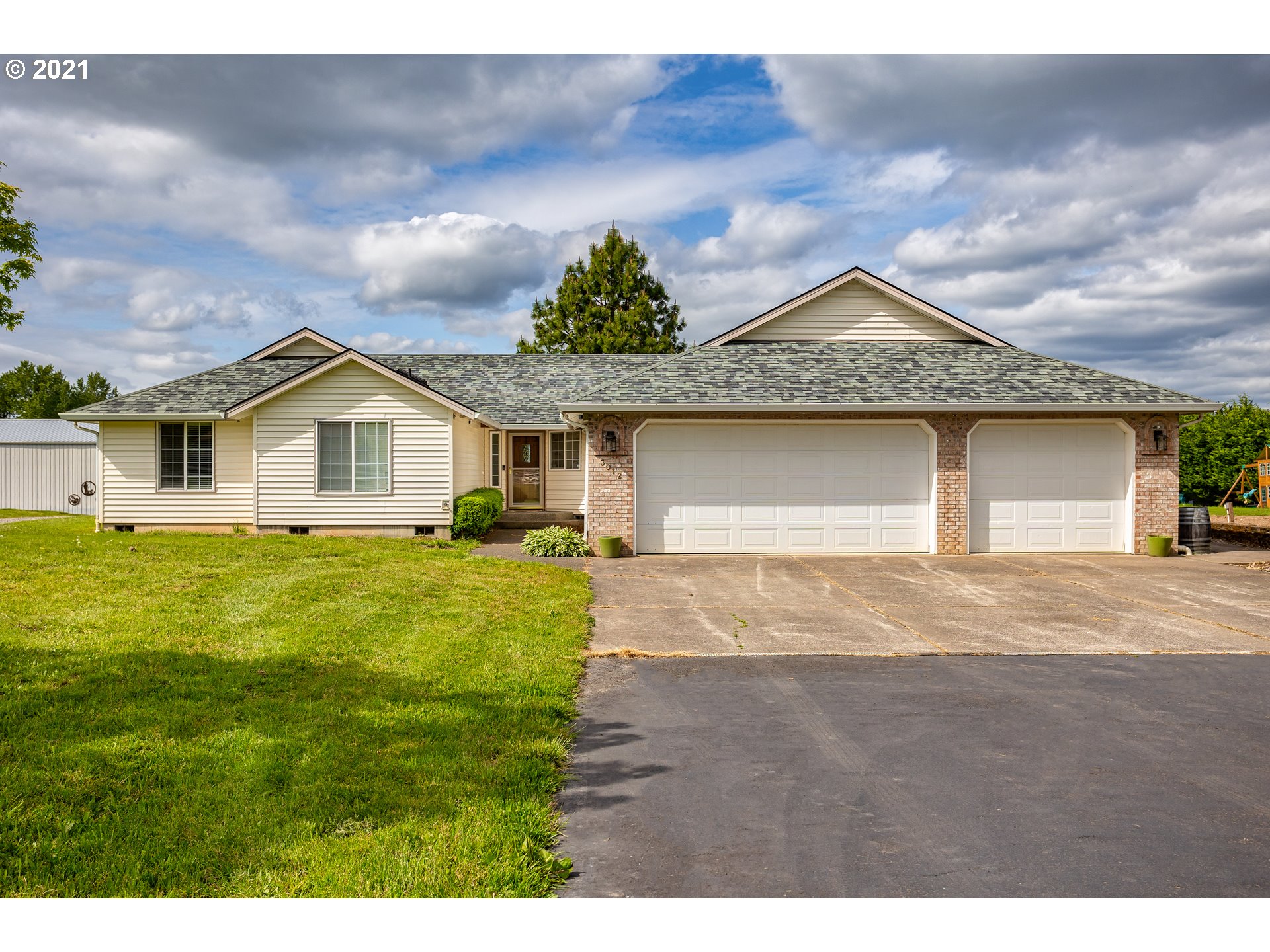 3012 Northeast 225th Circle Ridgefield, WA 98642 - Photo 1 of 22 Gallery Image 1