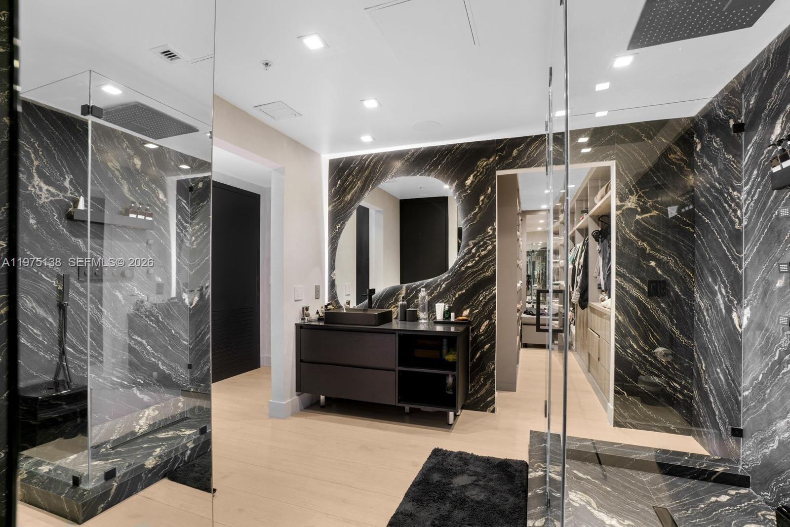 90 Southwest 3rd Street, Unit PH14 Miami, FL 33130 - Photo 14 of 21