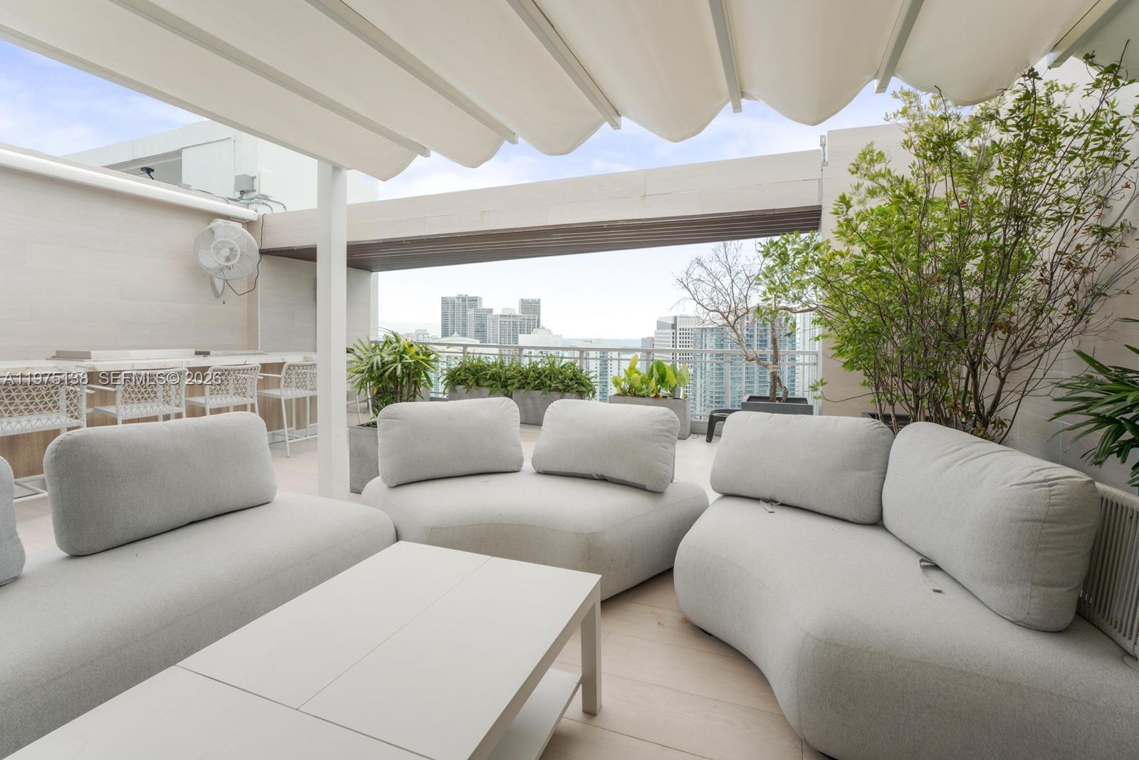 90 Southwest 3rd Street, Unit PH14 Miami, FL 33130 - Photo 17 of 21